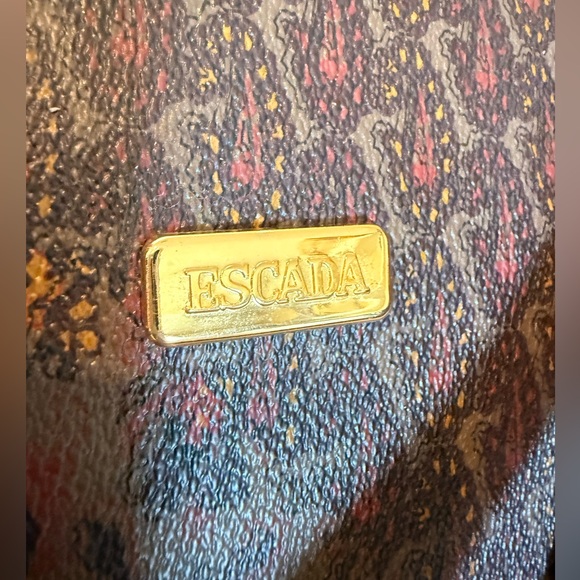 Escada Vintage Paisley Duffle Bag, Never Used!, Luxury Luggage - Picture 2 of 7